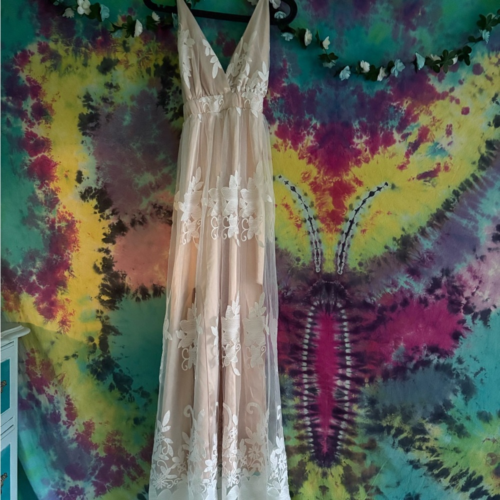 Elegant Cream Floral Maternity gown